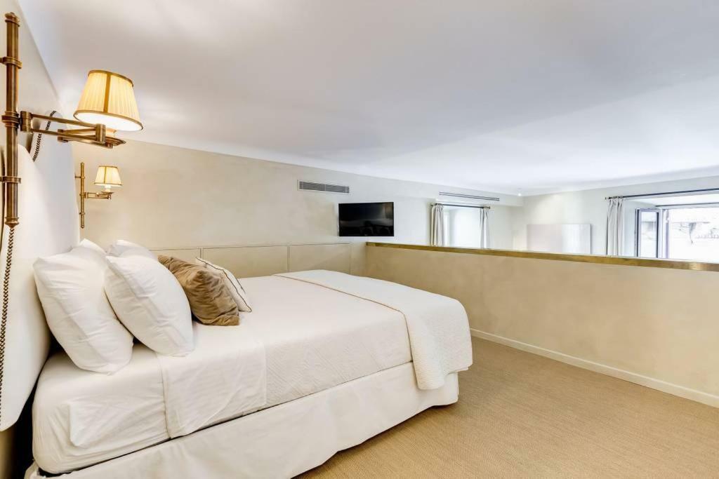 Willa Luxurious Loft Facing The Pantheon Rzym Zewnętrze zdjęcie